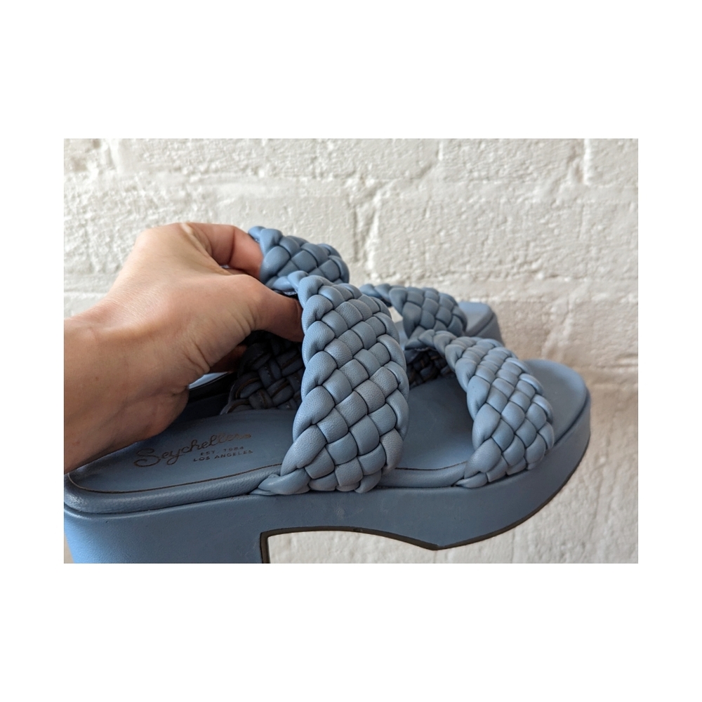 Seychelles Women's Blue and Navy Sandals